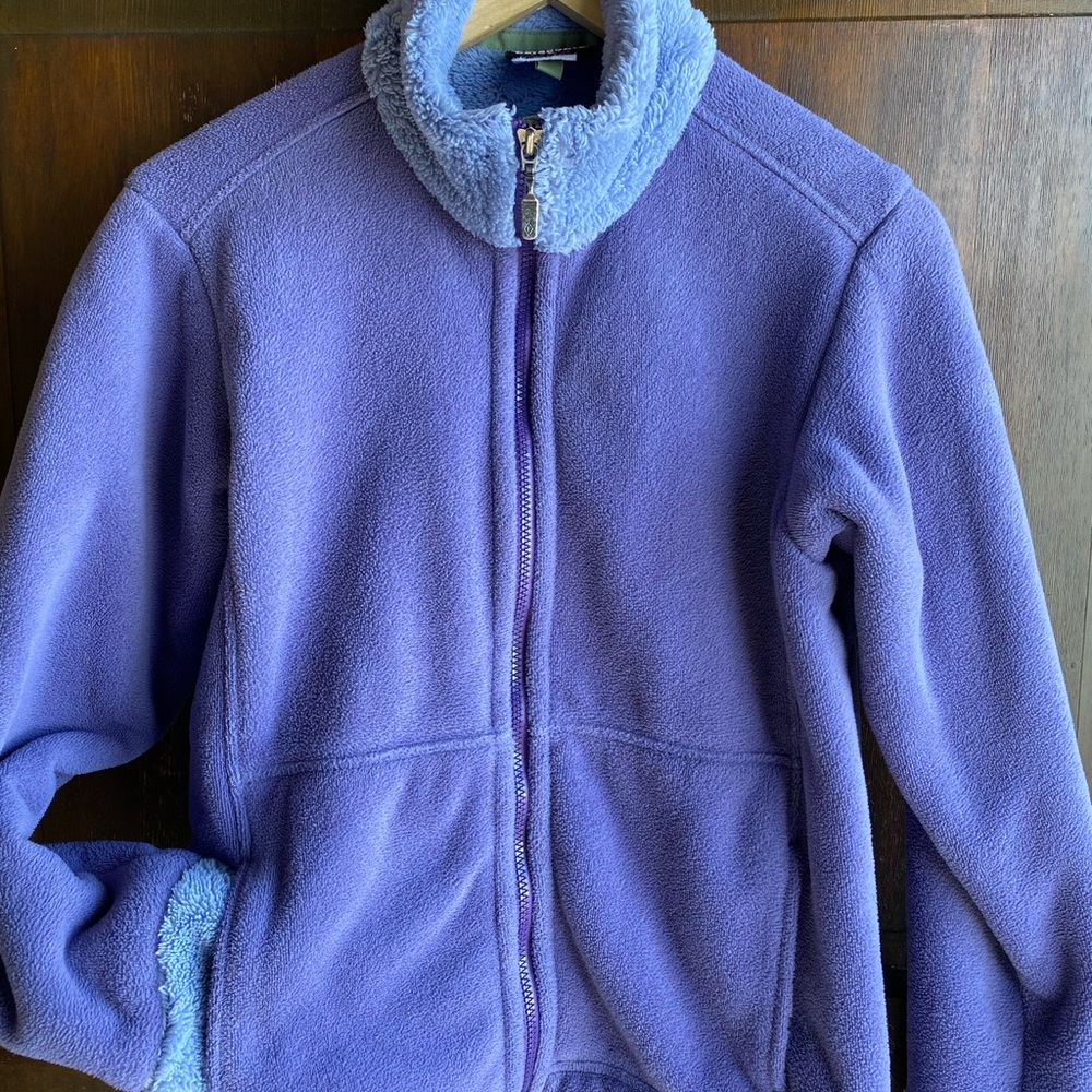Patagonia women’s purple heavy fleece